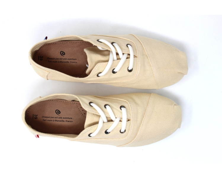 Tennis en simili perforé à languette contrastante - Beige
